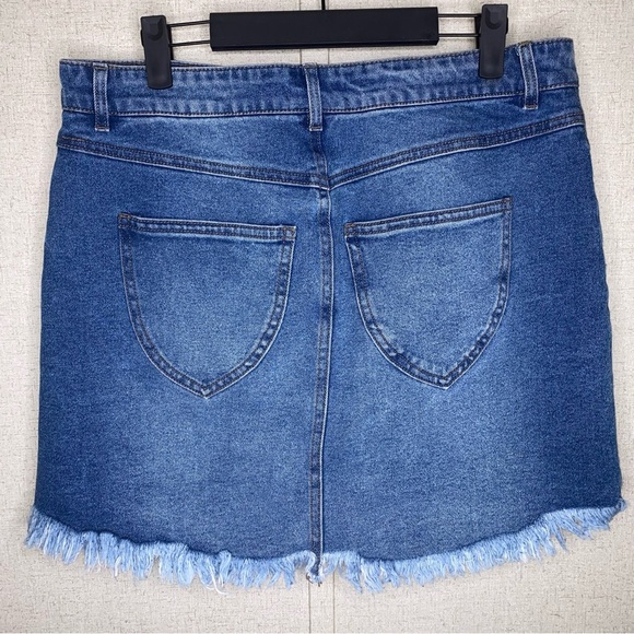 SOLD✨NWT Versona Size 14 Denim Mini Skirt with Raw Fringe Hem - Picture 7 of 7